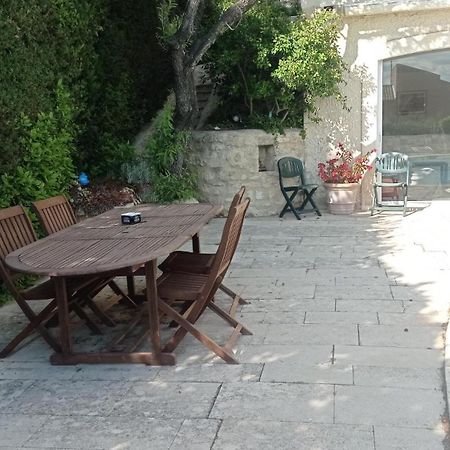 Location Gite En Provence Beaucaire  Exteriér fotografie