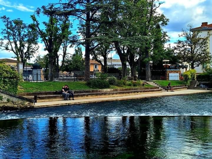 Location Gite En Provence Beaucaire  Exteriér fotografie